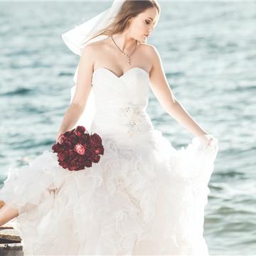 6 pasos para encontrar el tono perfecto para tu vestido de bodas