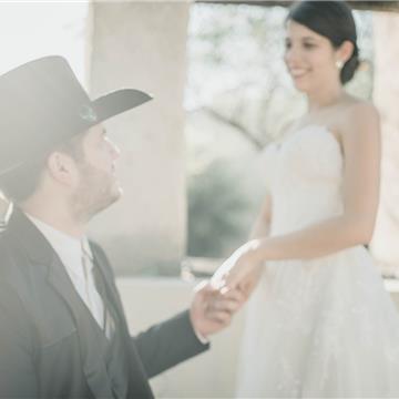 Sombreros para el novio