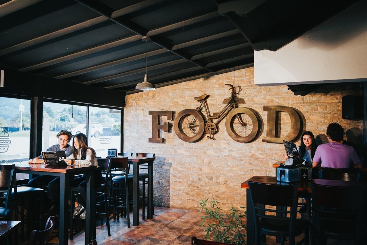 La 33 GastroPub, Cartago, Costa Rica