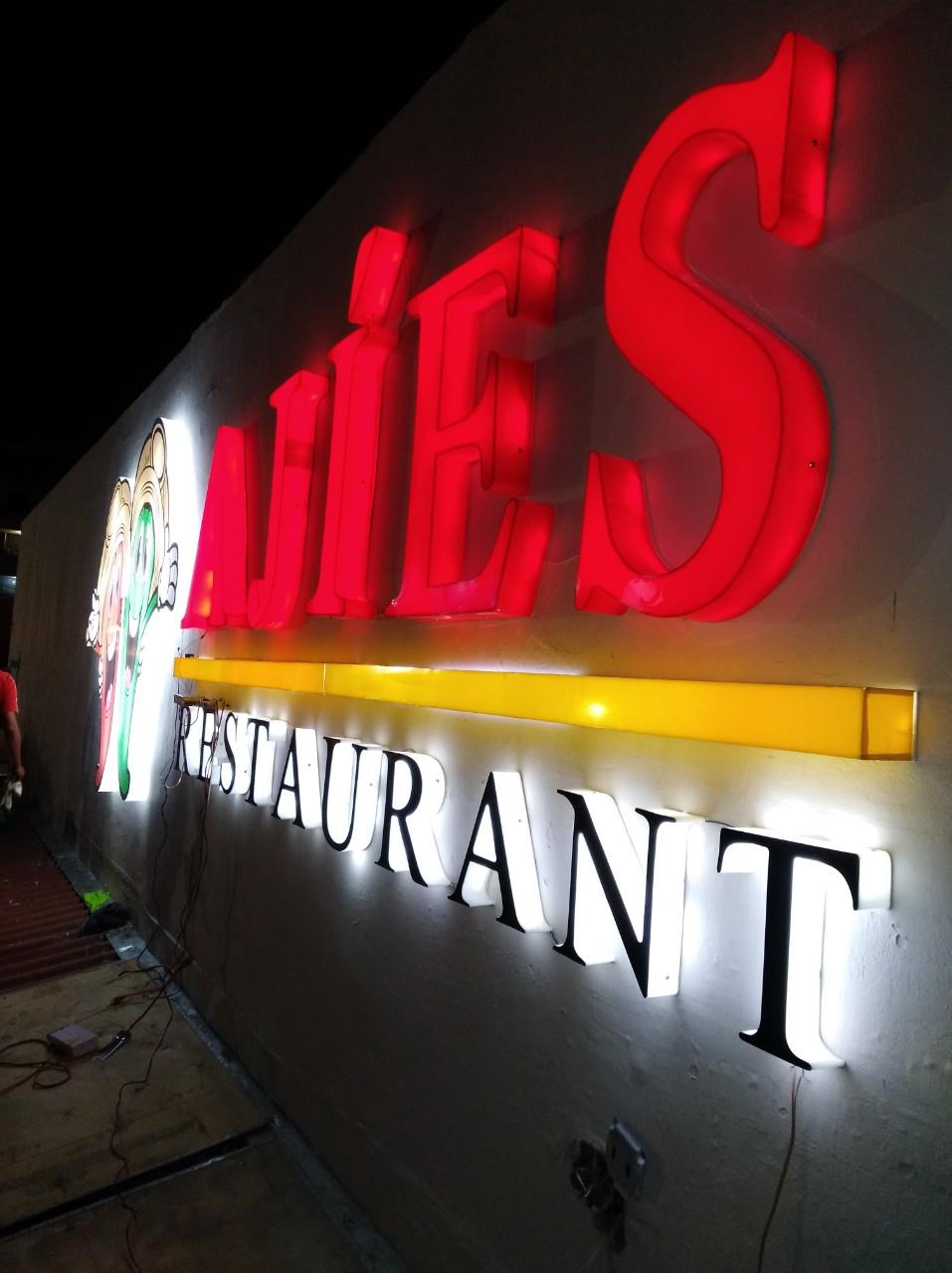 Ebenezer Letreros y mas, Ciudad de Panamá